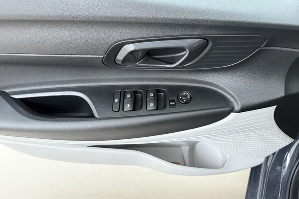 Hyundai i20 (2025) — foto 8 van 16