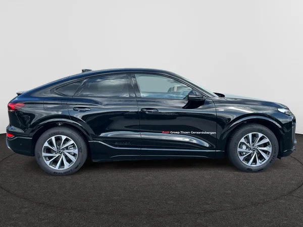 AUDI Q6 Sportback e-tron (2025) — foto 23 van 24