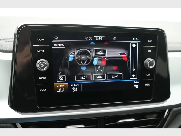 VOLKSWAGEN T-Roc (2023) — foto 19 van 32