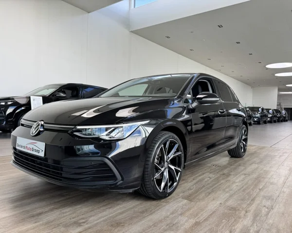 Volkswagen Golf (2021) — foto 12 van 30