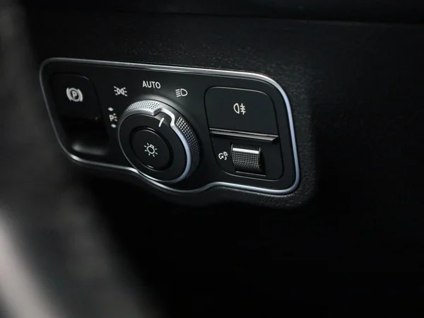 Mercedes-Benz EQB (2023) — foto 15 van 53