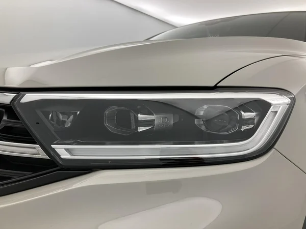 VOLKSWAGEN T-Roc Cabriolet (2025) — foto 4 van 48
