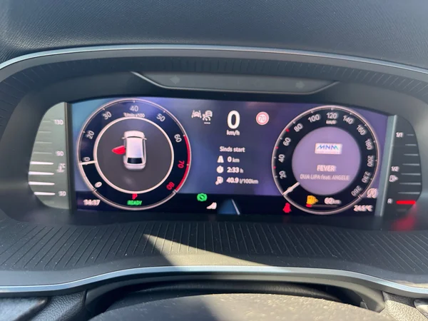 SKODA Octavia Combi (2025) — foto 6 van 24