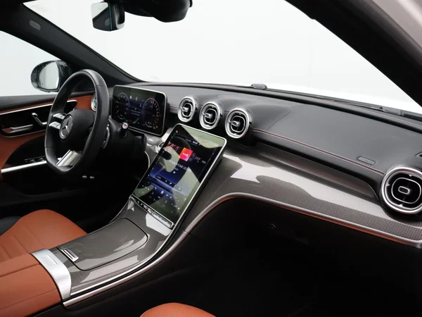 Mercedes-Benz C-Klasse (2025) — foto 19 van 36