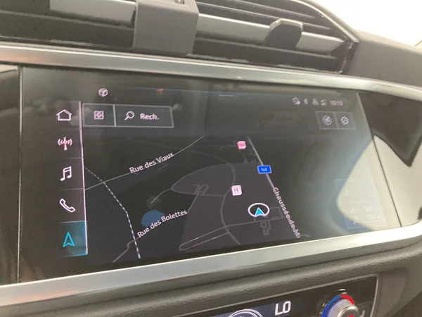 AUDI Q3 (2021) — foto 17 van 36