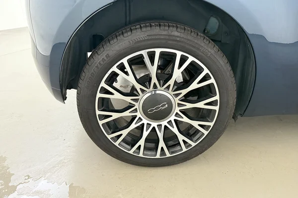 Fiat 500 (2022) — foto 11 van 22