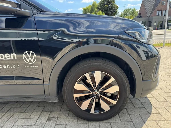 VOLKSWAGEN T-Cross (2026) — foto 17 van 24
