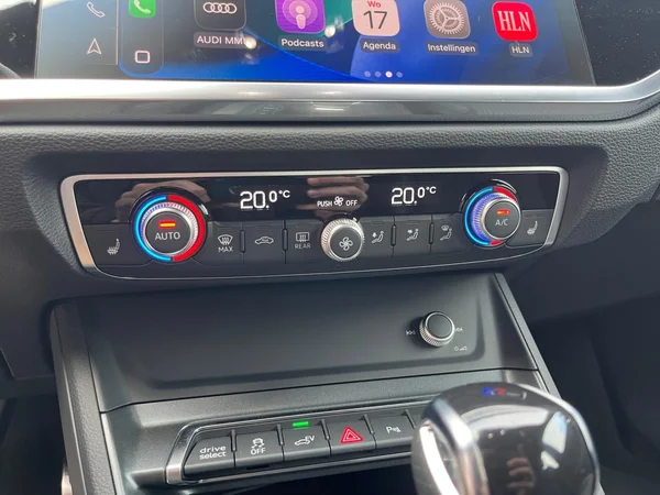 AUDI Q3 (2021) — foto 5 van 23