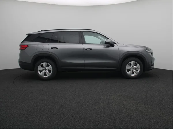SKODA Kodiaq (2025) — foto 6 van 16