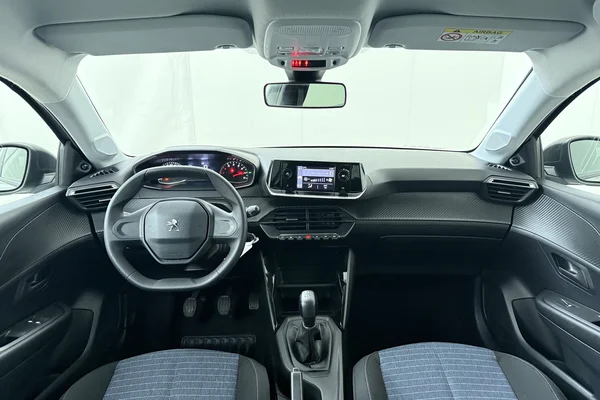 Peugeot 208 (2021) — foto 15 van 15