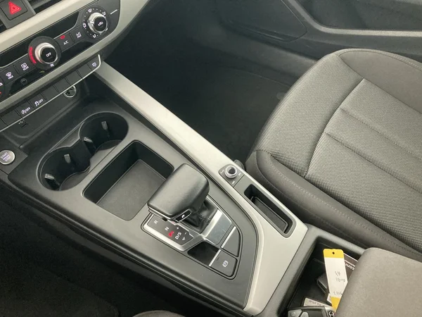 AUDI A4 Avant (2021) — foto 8 van 36
