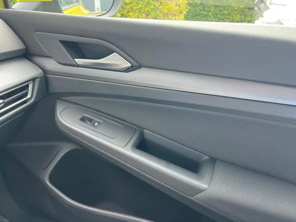 VOLKSWAGEN Golf VIII (2022) — foto 23 van 24
