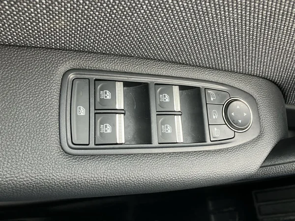 RENAULT Symbioz (2026) — foto 9 van 25