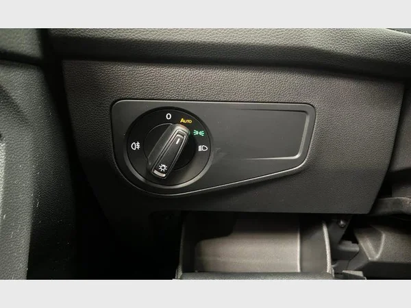 Volkswagen Tiguan Allspace (2022) — foto 17 van 29