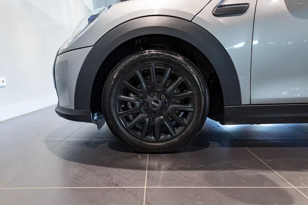 MINI Cooper (2024) — foto 3 van 35