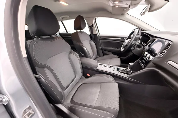 Renault Megane SW Phase II E-TECH (PHEV) (2023) — foto 4 van 34