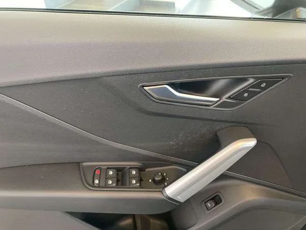 Audi Q2 (2023) — foto 9 van 17