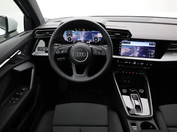 AUDI A3 Sportback (2024) — foto 18 van 19