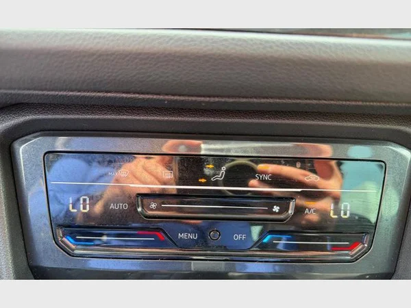 Volkswagen Tiguan (2021) — foto 13 van 27