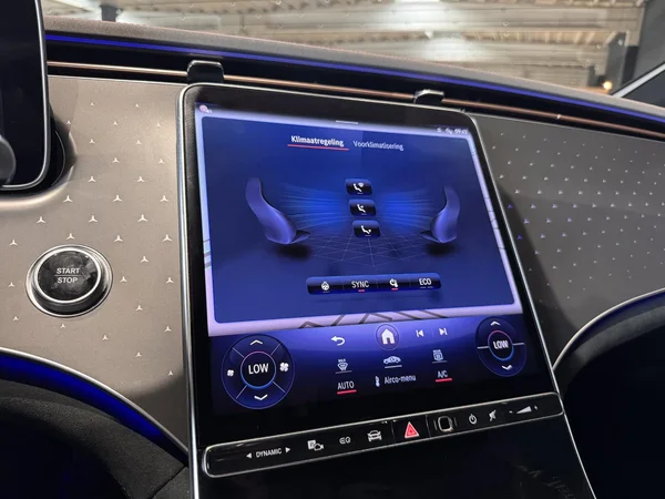 Mercedes-Benz EQE (2024) — foto 7 van 30