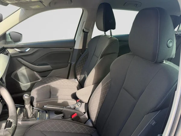 SKODA Kamiq (2022) — foto 4 van 22