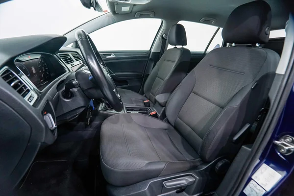 Volkswagen E-Golf (2019) — foto 5 van 75