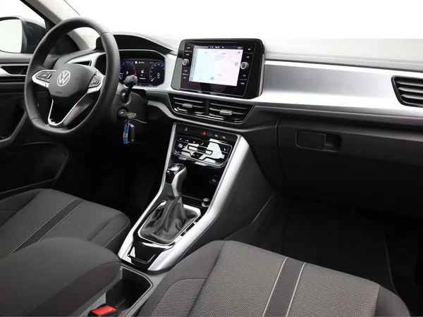 VOLKSWAGEN T-Roc (2022) — foto 13 van 19