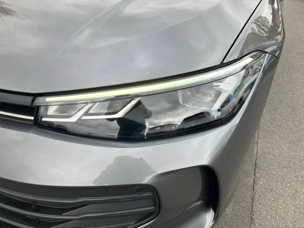 VOLKSWAGEN Passat SW (2024) — foto 6 van 25