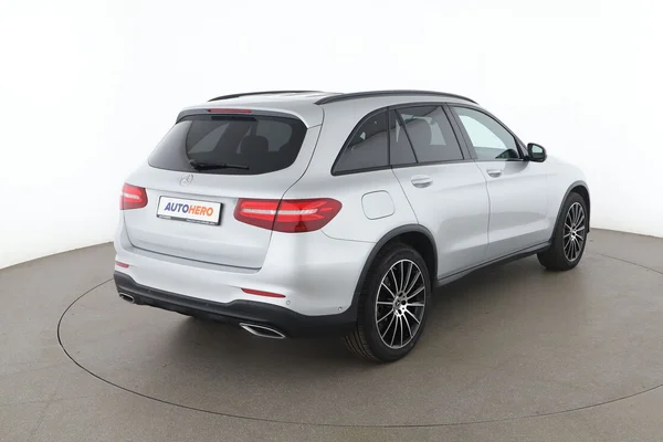 Mercedes-Benz GLC-Klasse (2018) — foto 12 van 16