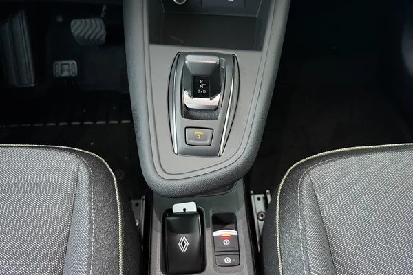Renault Captur E-Tech (HEV) (2026) — foto 4 van 17