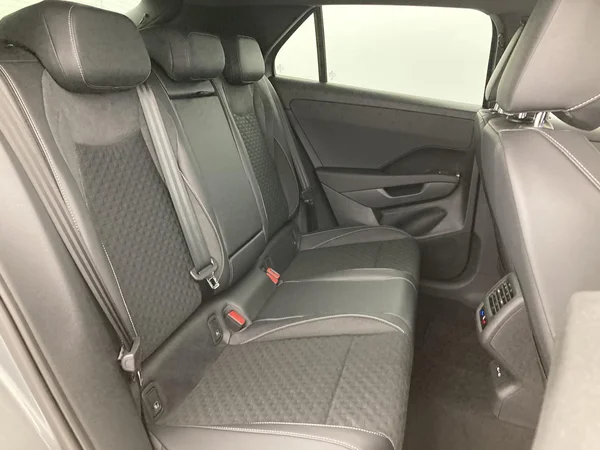VOLKSWAGEN T-Roc (2026) — foto 14 van 36