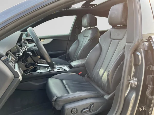 AUDI A5 Sportback (2022) — foto 17 van 22
