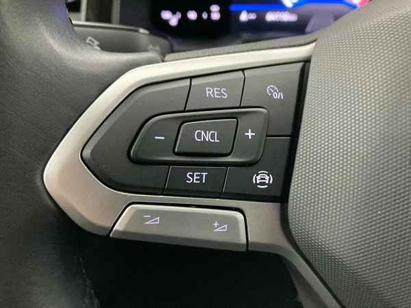 VOLKSWAGEN Polo (2022) — foto 9 van 36