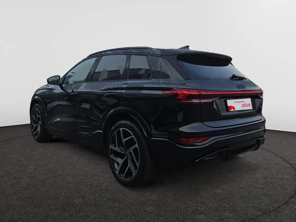 AUDI Q6 e-tron (2026) — foto 8 van 20