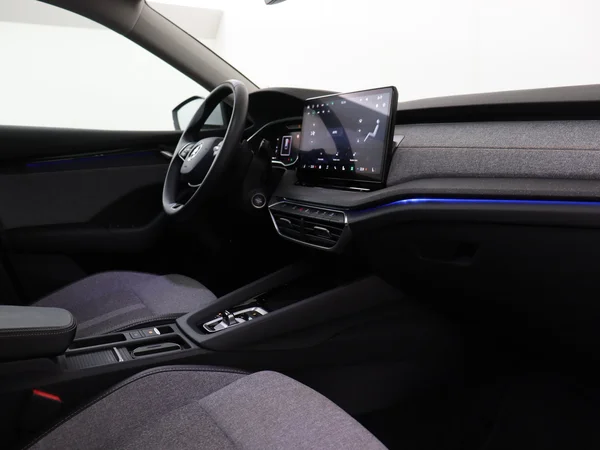SKODA Octavia Combi (2024) — foto 13 van 19