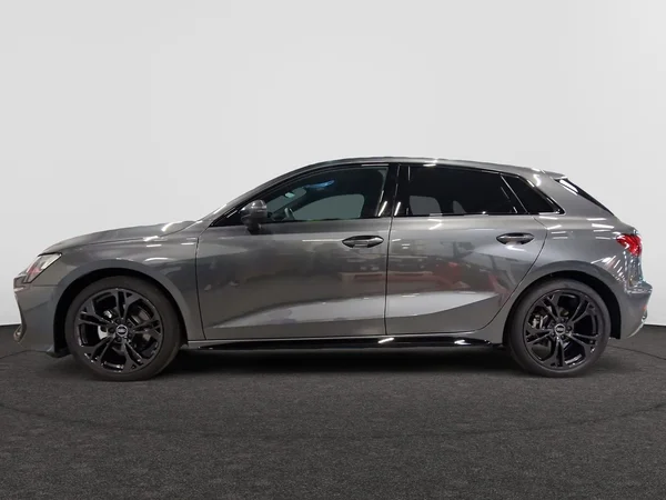 AUDI A3 Sportback (2025) — foto 12 van 21