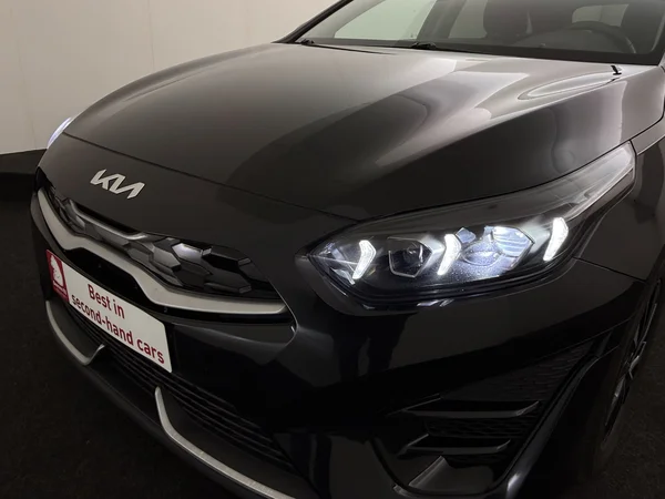 KIA Cee'd (2022) — foto 24 van 30