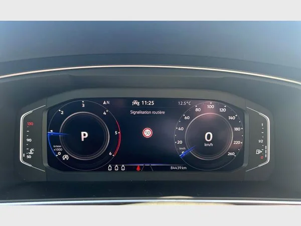 Volkswagen Tiguan (2022) — foto 3 van 29