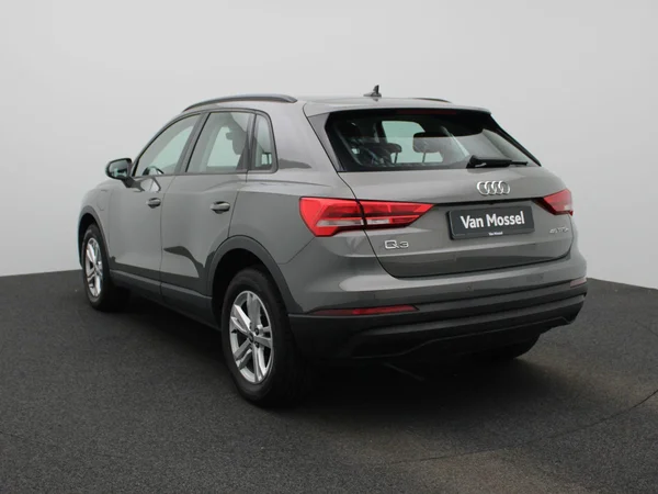 Audi Q3 (2022) — foto 12 van 45