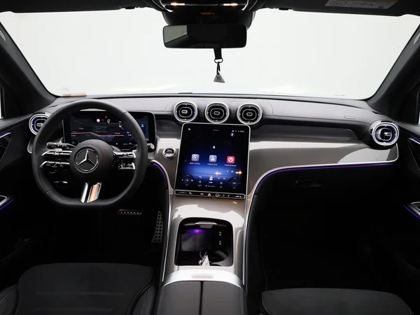 Mercedes-Benz GLC (2025) — foto 40 van 52