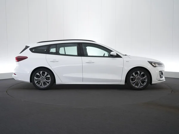 Ford Focus (2024) — foto 7 van 10