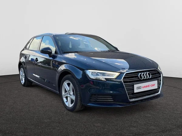 AUDI A3 Sportback Dsl (2019) — foto 13 van 16