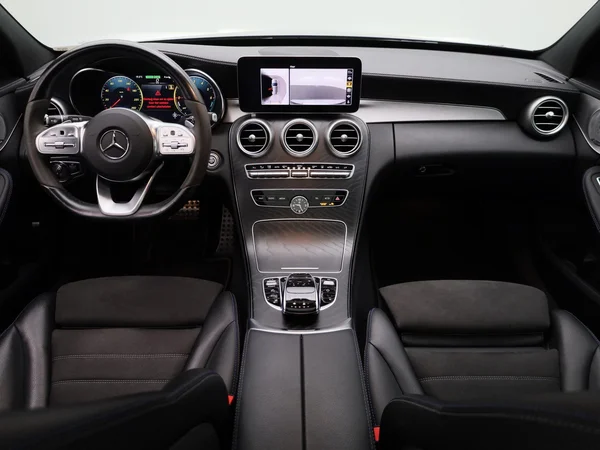 Mercedes-Benz C-Klasse (2021) — foto 40 van 41