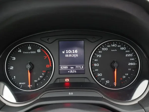 Audi Q2 (2019) — foto 16 van 29