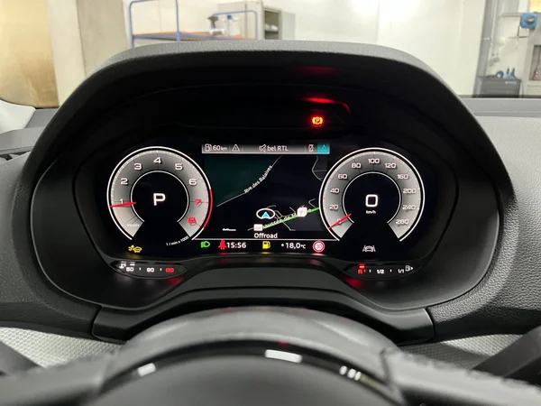 AUDI Q2 (2025) — foto 3 van 23