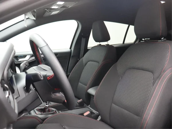 FORD Focus SW (2023) — foto 3 van 16
