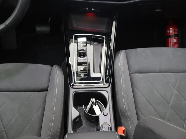 Volkswagen Golf (2024) — foto 11 van 27
