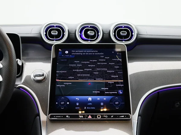 Mercedes-Benz GLC (2025) — foto 43 van 43