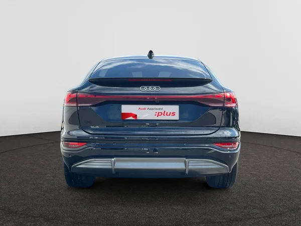 AUDI Q6 Sportback e-tron (2025) — foto 22 van 24