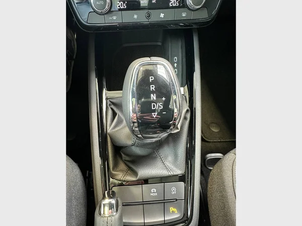 SKODA Scala (2024) — foto 4 van 19